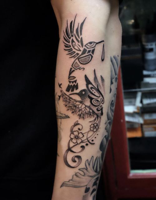 Birds tattoo by Deadpigeon (black & grey)
