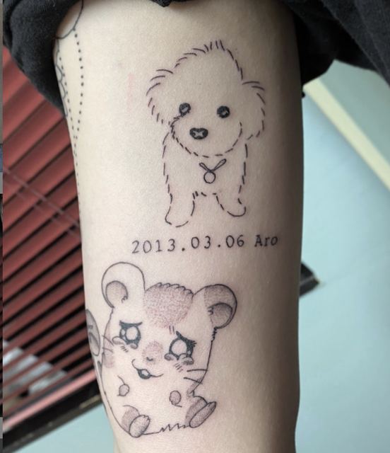 Doggy tattoo by Deadpigeon (black & grey)