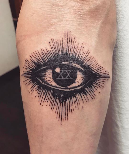 Eye tattoo by Deadpigeon (black & grey)