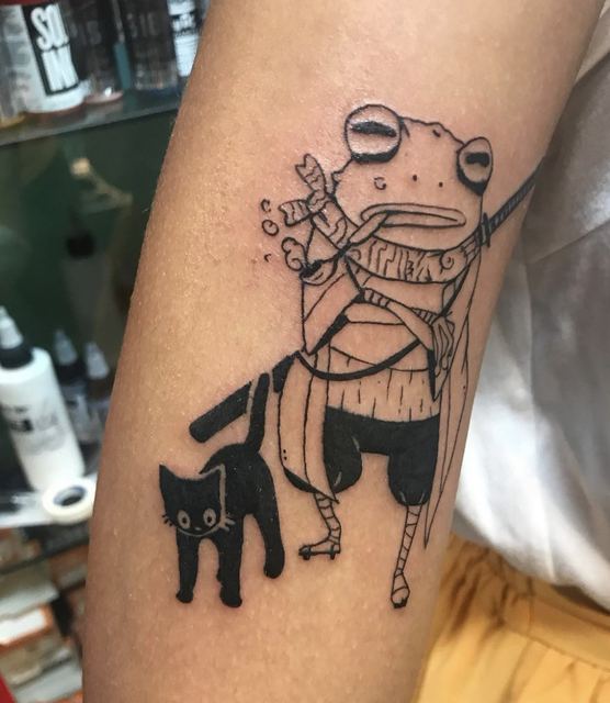 Frog tattoo by Deadpigeon (black & grey)