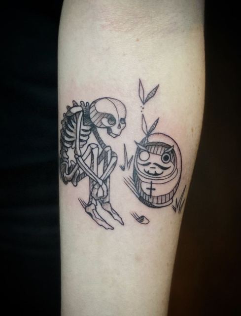 Skeleton Daruma tattoo by Deadpigeon (black & grey)