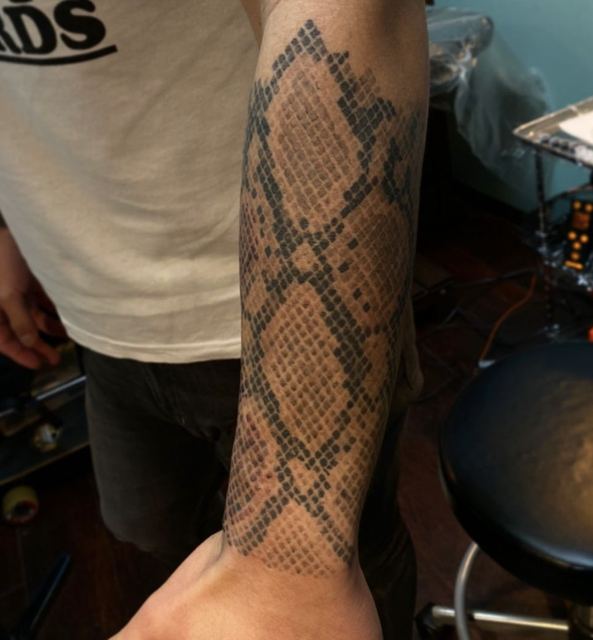Snake Skin tattoo by Deadpigeon (black & grey)